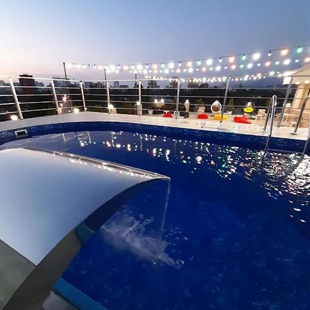 Hotel Wave Batumi Exterior photo