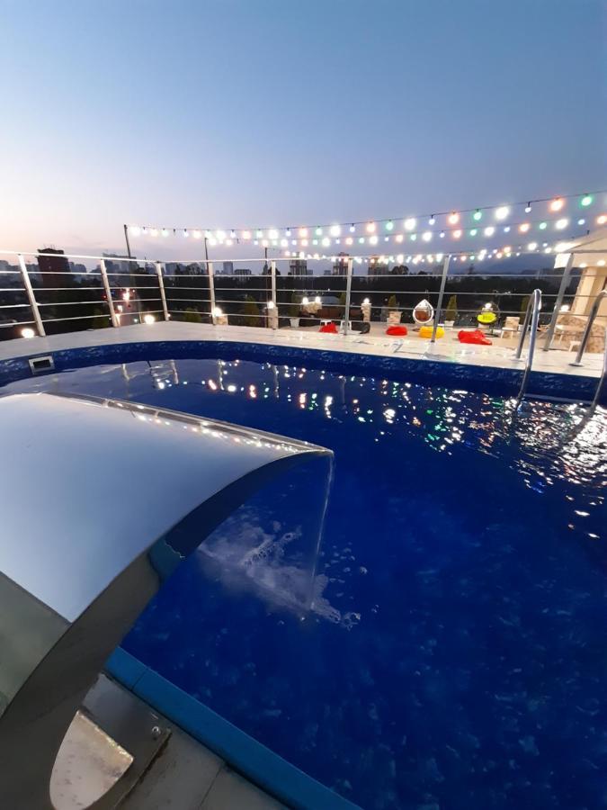 Hotel Wave Batumi Exterior photo