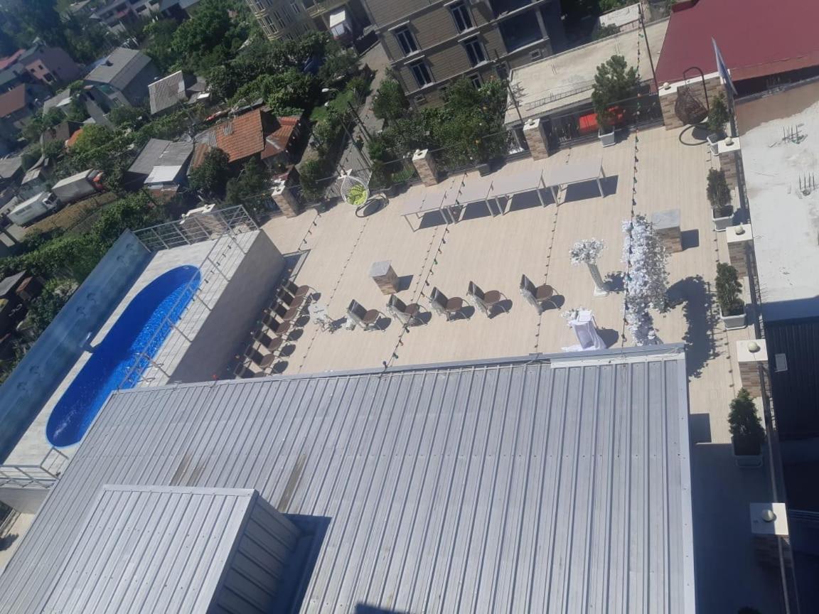 Hotel Wave Batumi Exterior photo