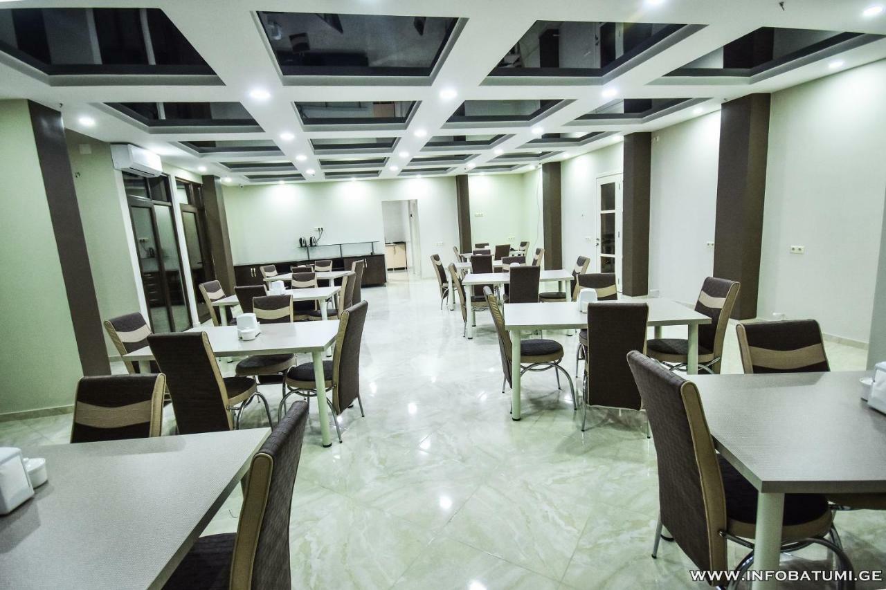 Hotel Wave Batumi Exterior photo