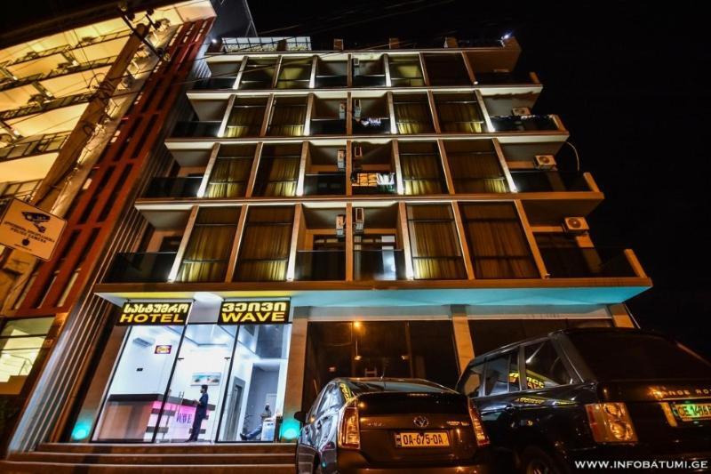 Hotel Wave Batumi Exterior photo